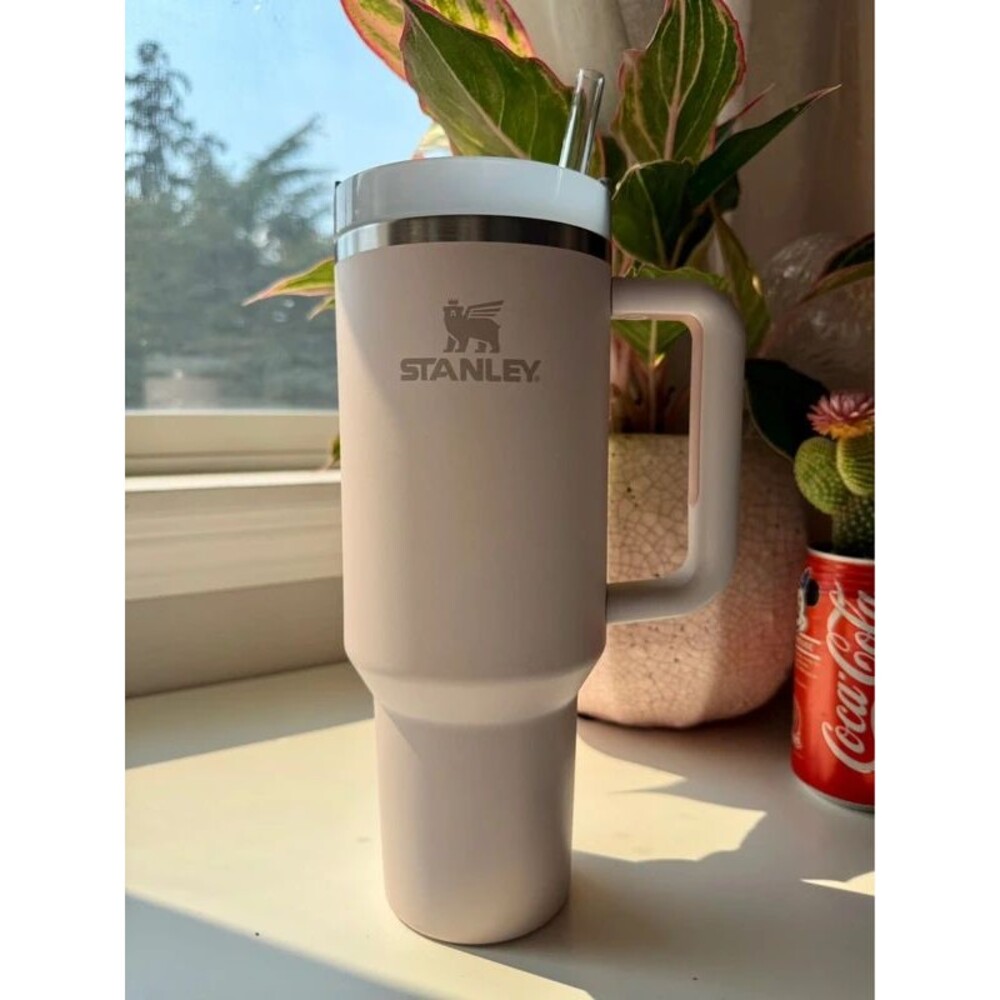 Stanley quencher 40oz rose quartz